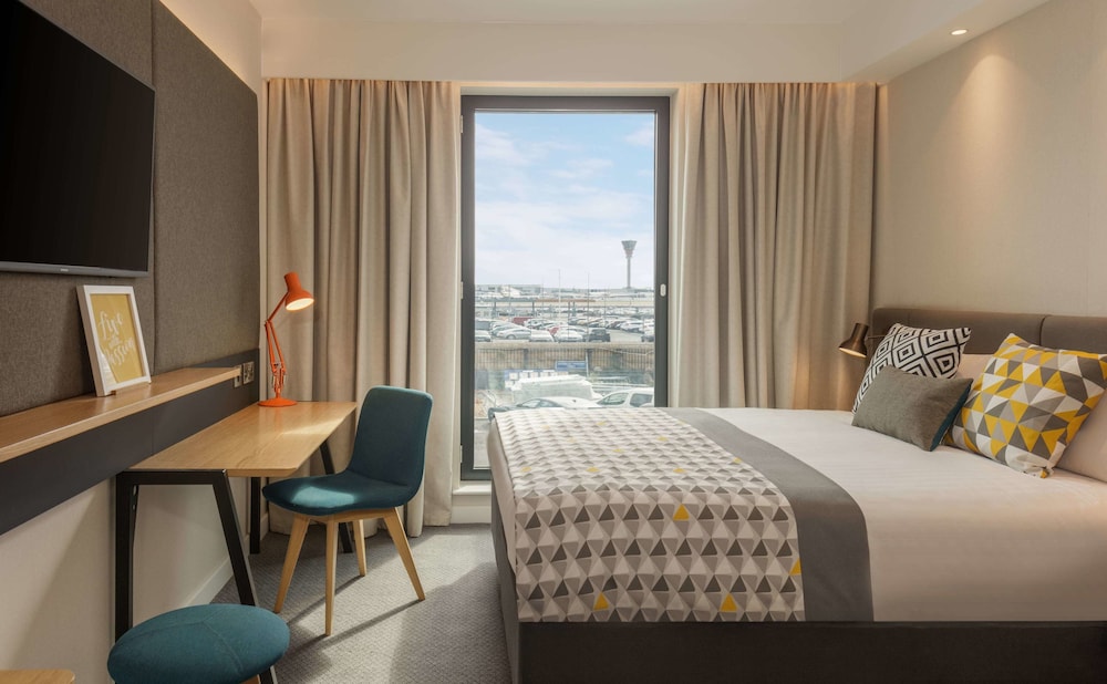 holiday inn london heathrow bath road an ihg hotel