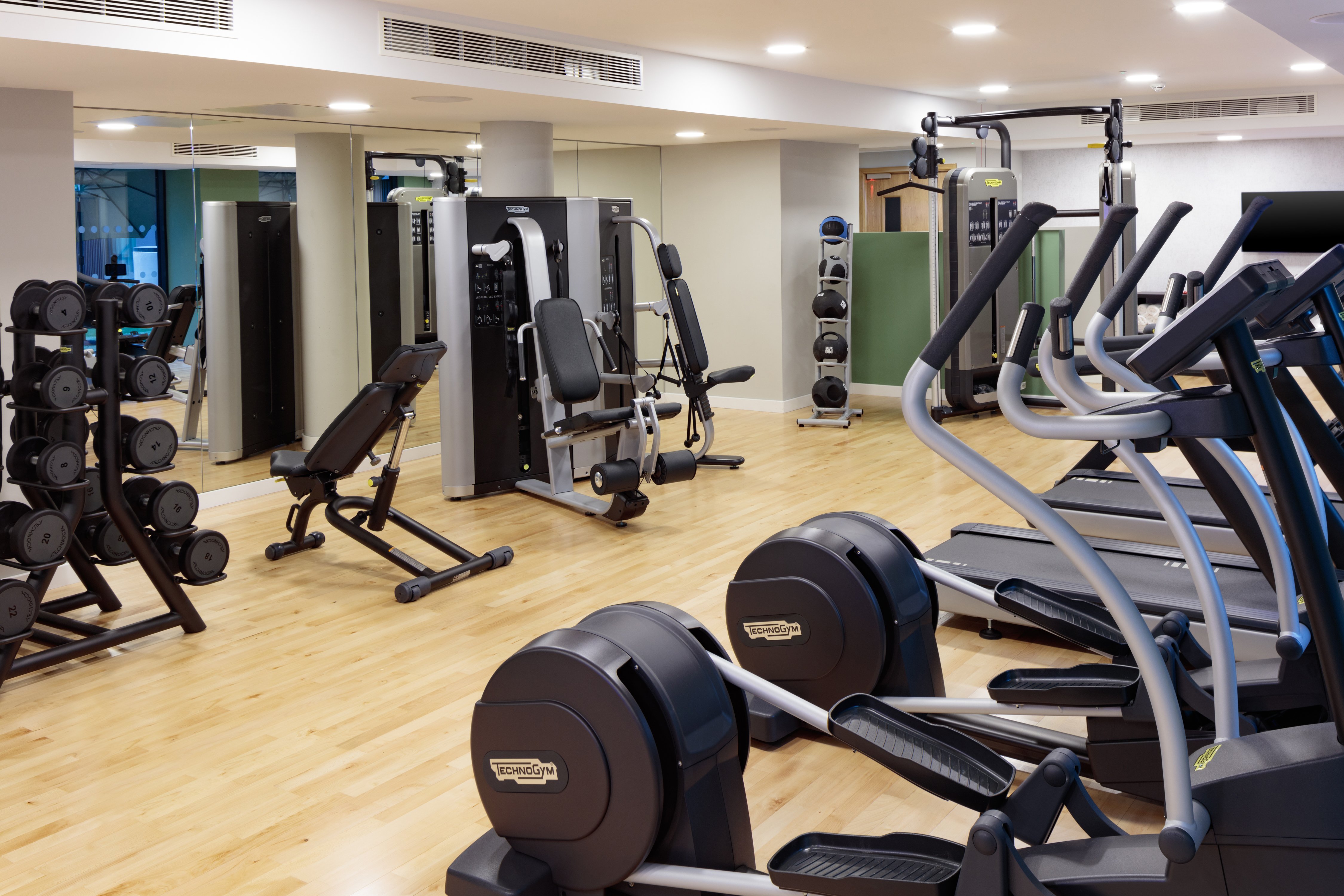 holiday inn london heathrow bath road an ihg hotel