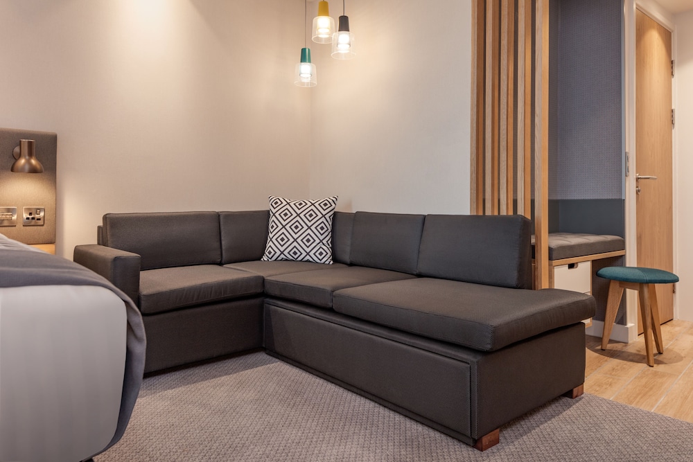 holiday inn london heathrow bath road an ihg hotel