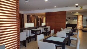 hotel cesar augustus