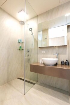 laguna villas and resorts