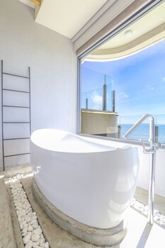 laguna villas and resorts