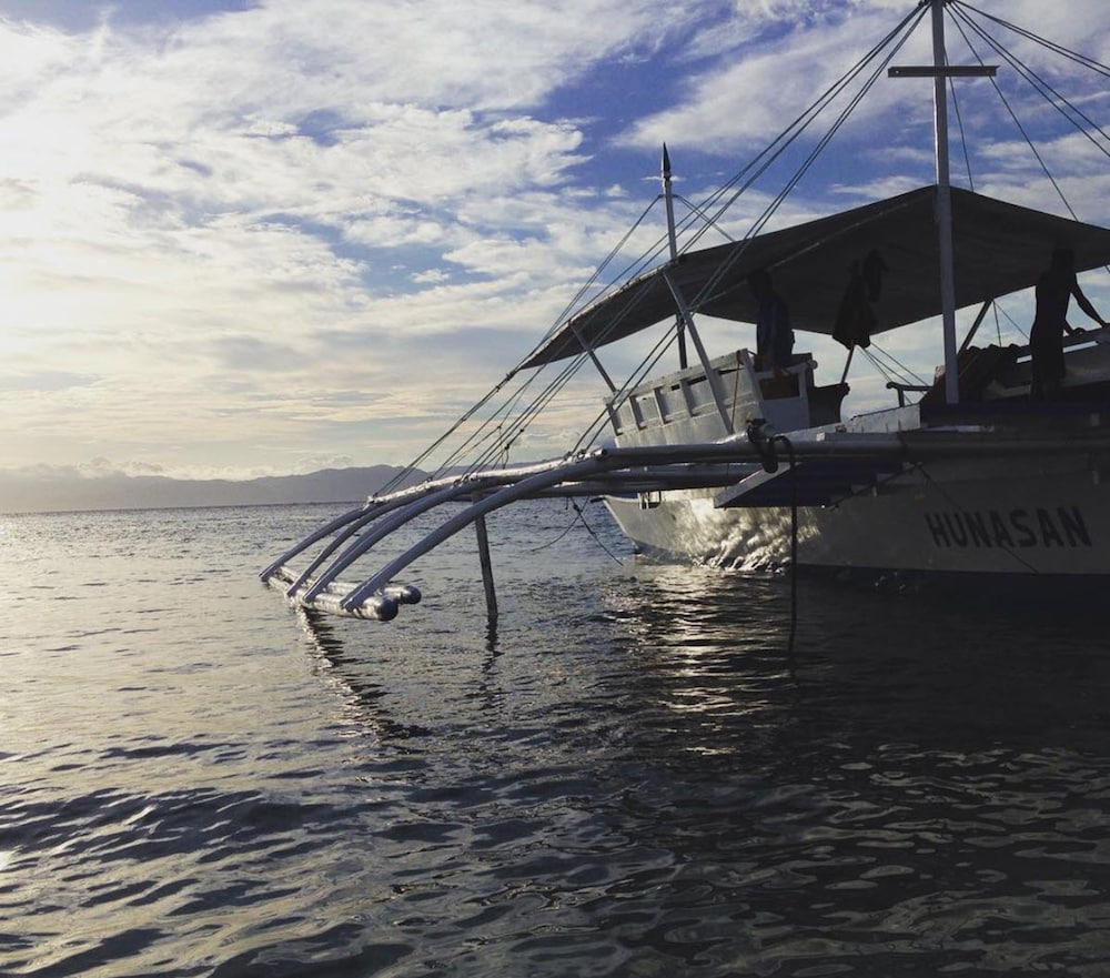neptune diving resort moalboal
