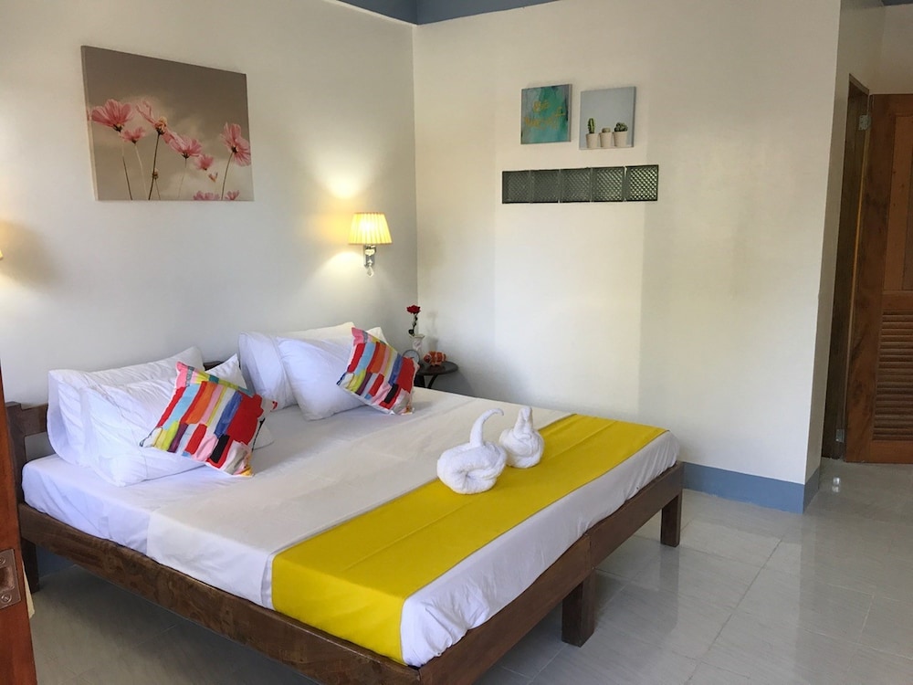 neptune diving resort moalboal