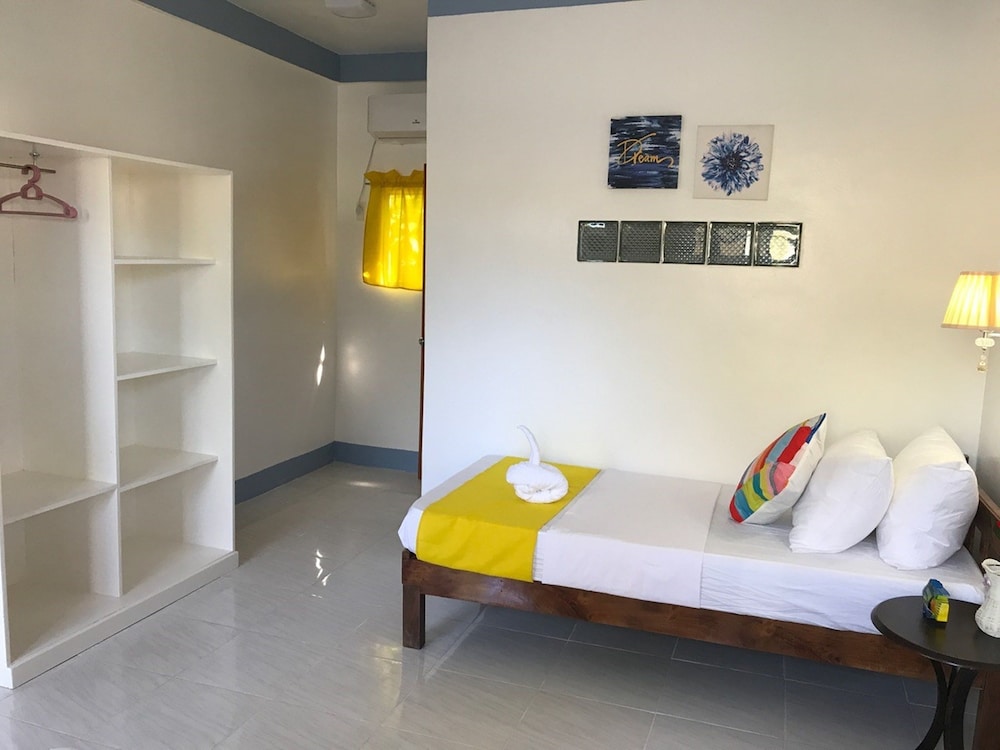 neptune diving resort moalboal