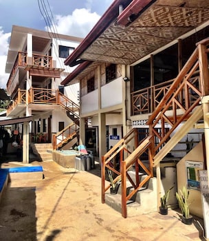 neptune diving resort moalboal