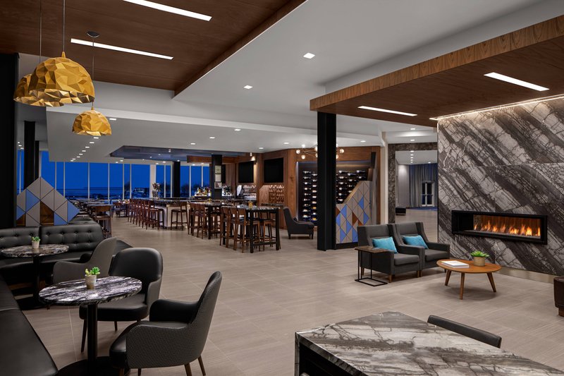 delta hotels by marriott thunder bay