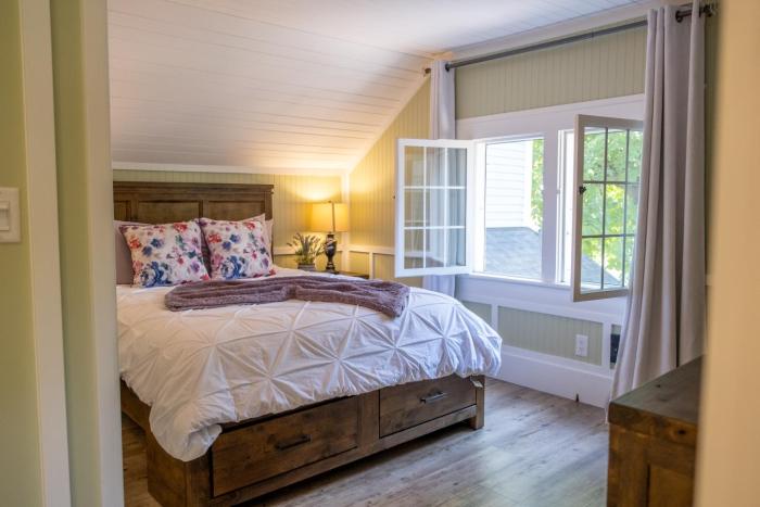 kelowna bed and breakfast