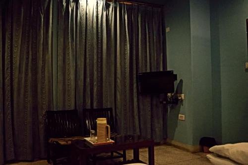 hotel shri kalyan residency