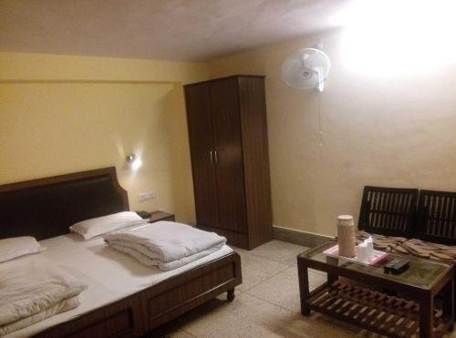 hotel shri kalyan residency