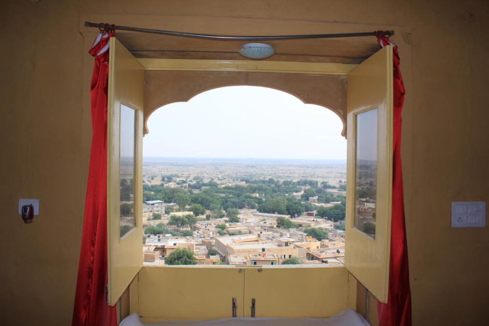 mud mirror guesthouse