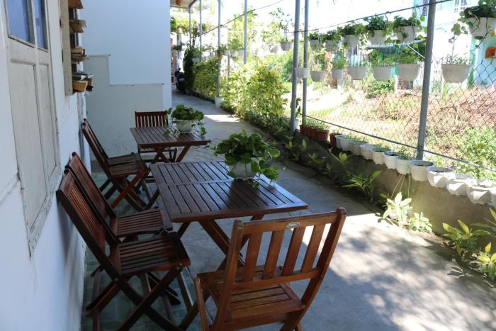 green garden house homestay