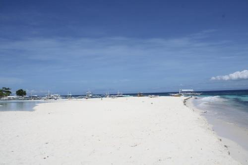 liwayway sa bohol pamilacan resort