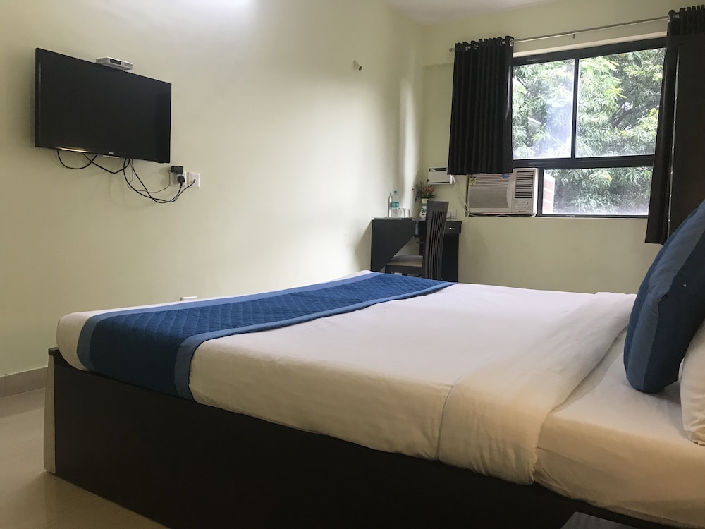 all seasons guest house