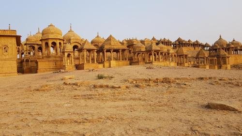 Mariyan Safari Jaisalmer,Amar Sagar Pol>>Jaisalmer,3 star