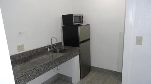 economy inn