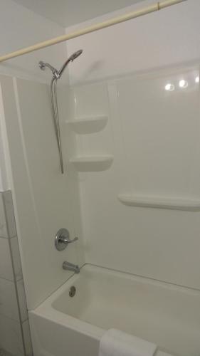 economy inn