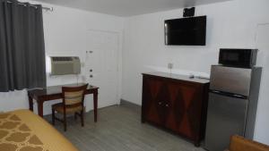 economy inn