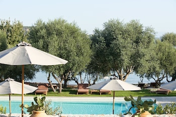 100 Rizes Seaside Resort,East Mani>>Areopoli,4 star