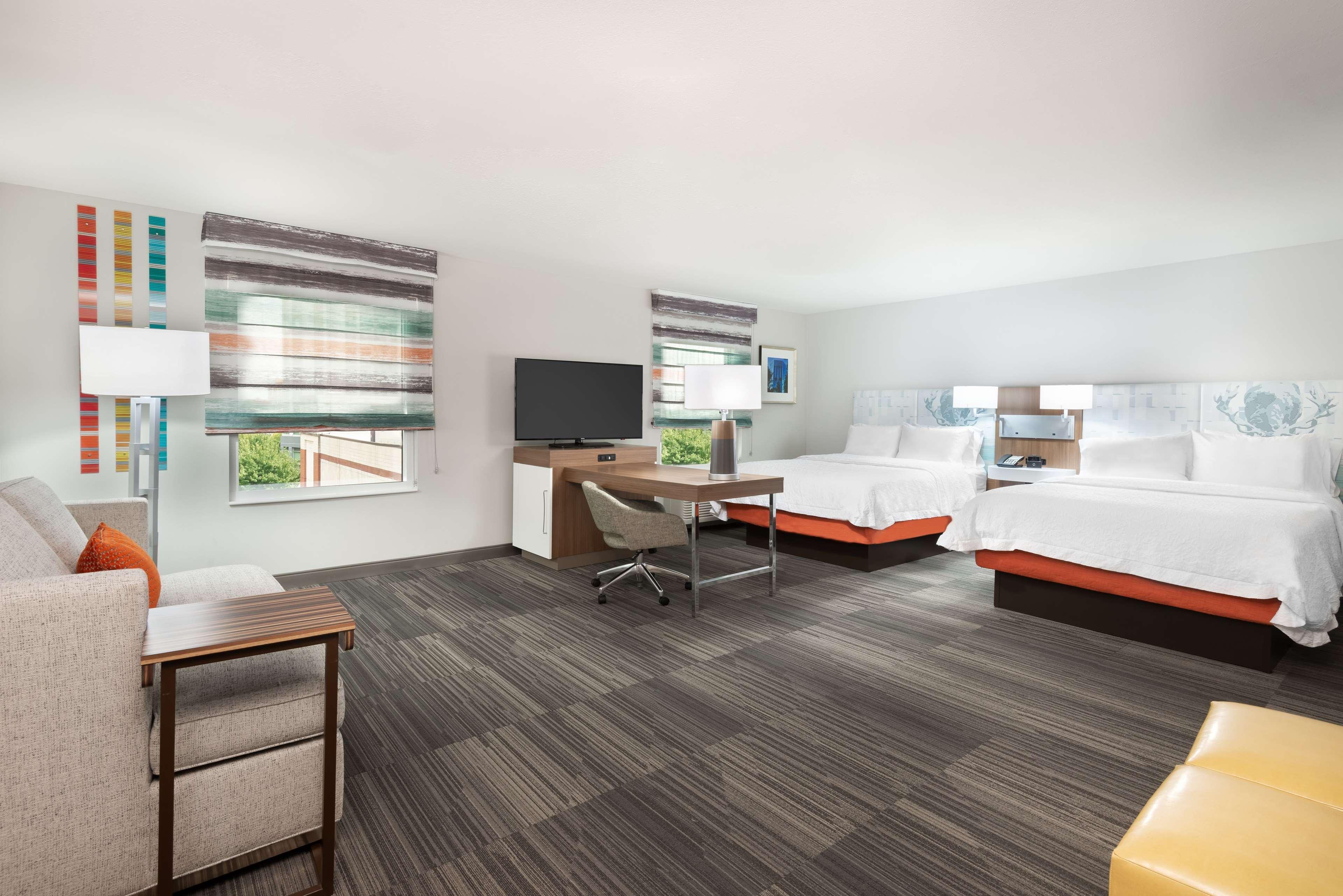 hampton inn and suites atlanta buckhead place