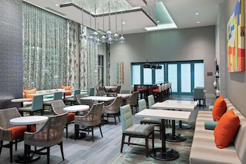 hampton inn and suites atlanta buckhead place