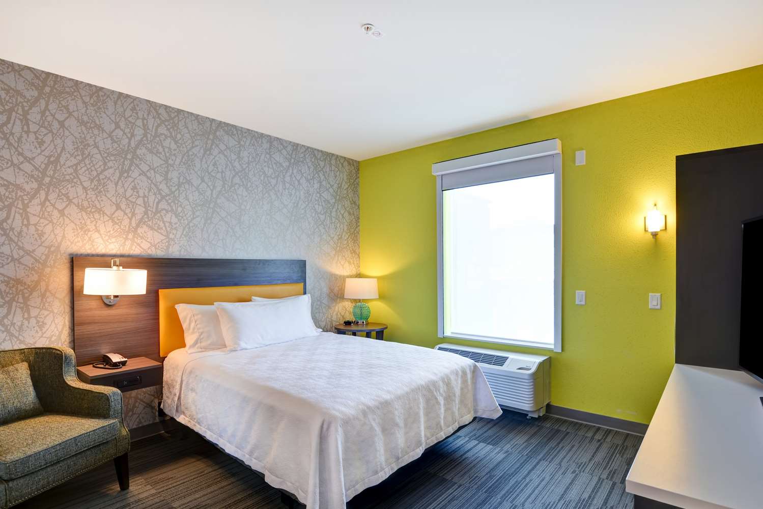 home2 suites by hilton hot springs