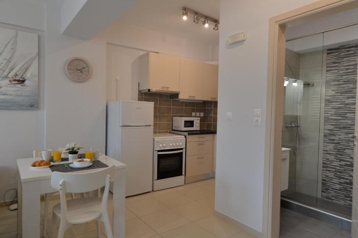 alekos apartments 1