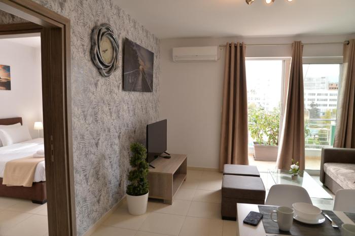 alekos apartments 1