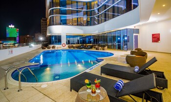 the arch hotel