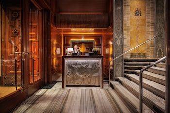 singer palace hotel