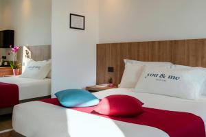 you and me beach hotel