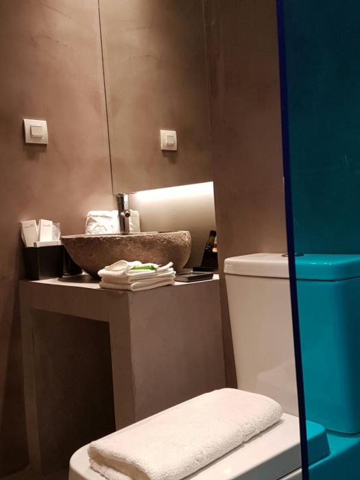 core luxury suites