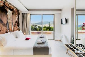 core luxury suites