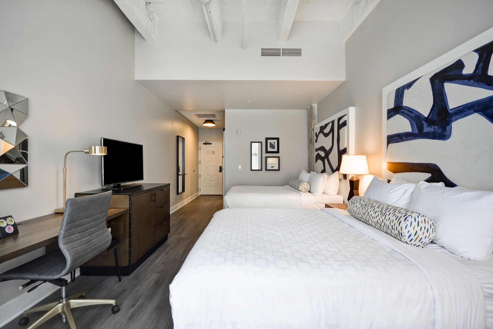 hotel indigo kansas city the crossroads an ihg hotel