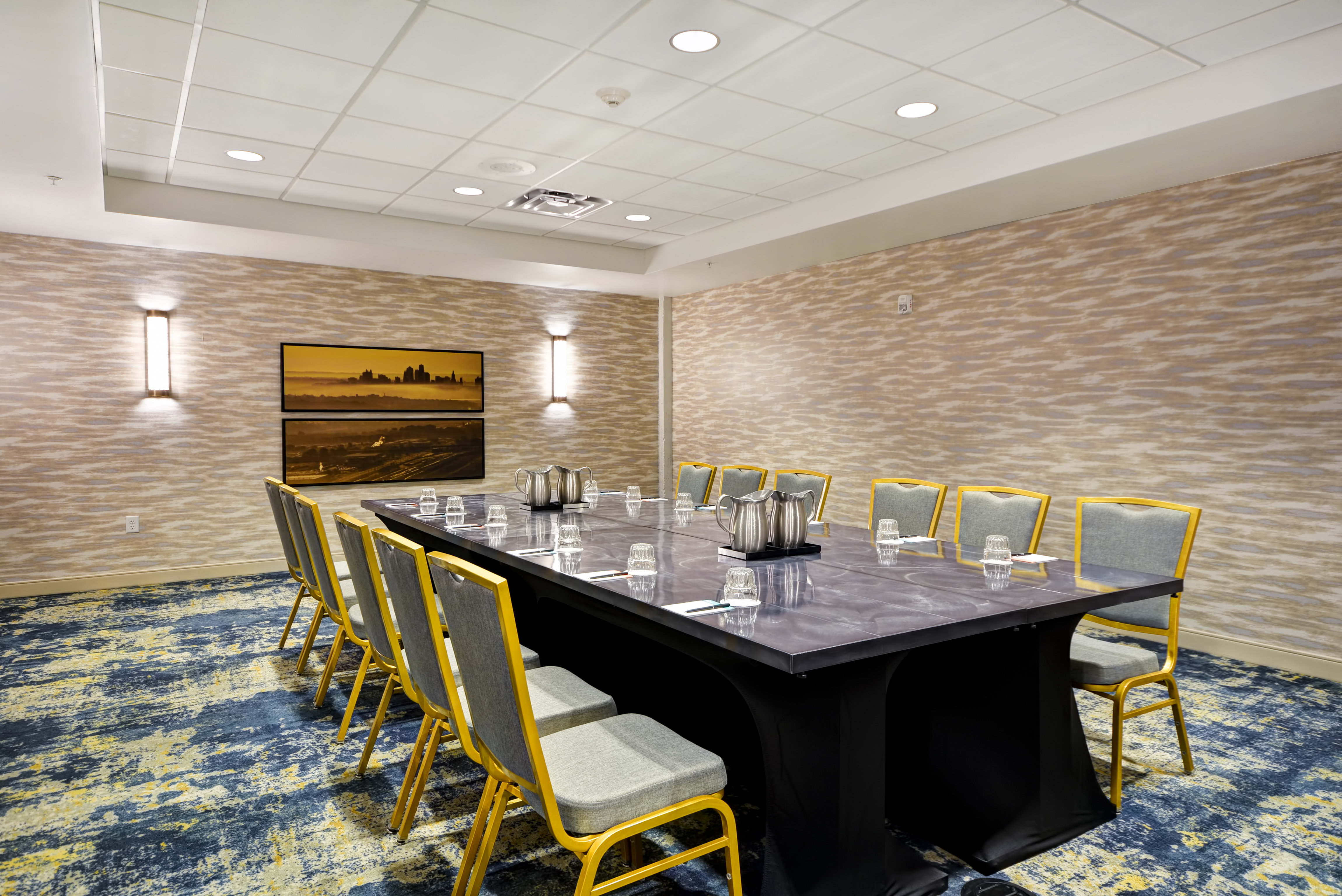 hotel indigo kansas city the crossroads an ihg hotel