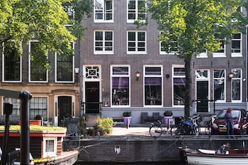 hotel sebastians