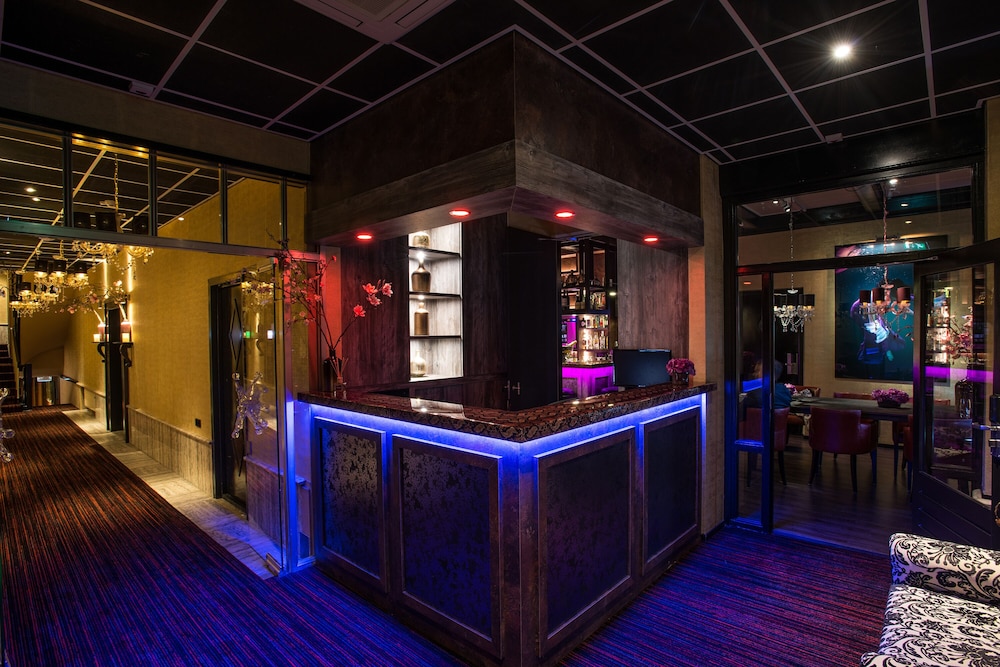 hotel sebastians
