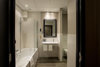 hotel sebastians
