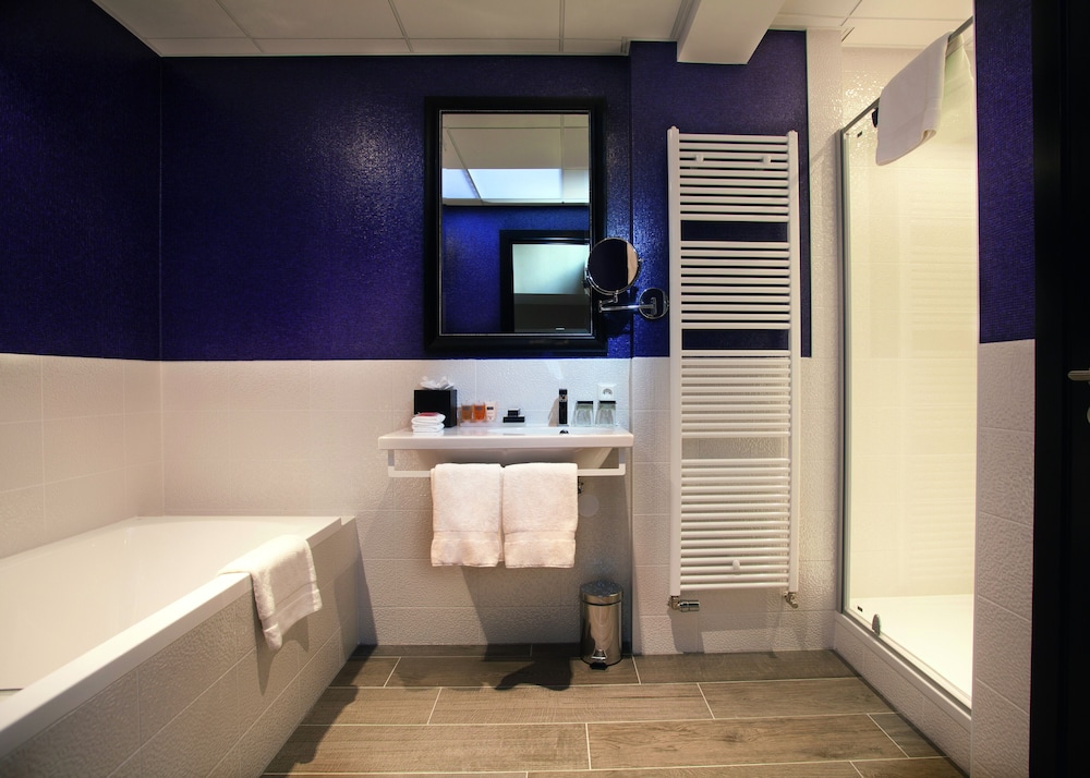 hotel sebastians