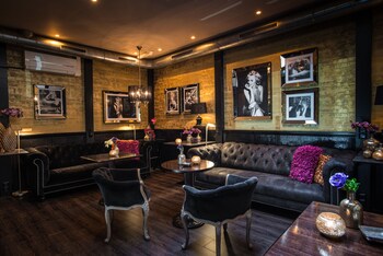 hotel sebastians