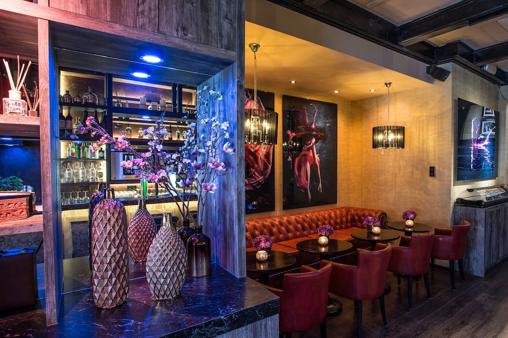 hotel sebastians