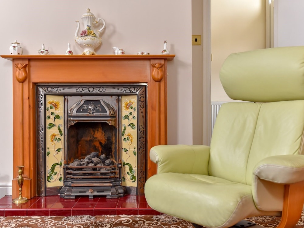 the warren guest house