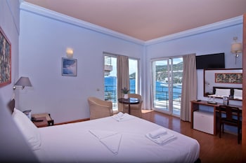 grand hotel loutraki