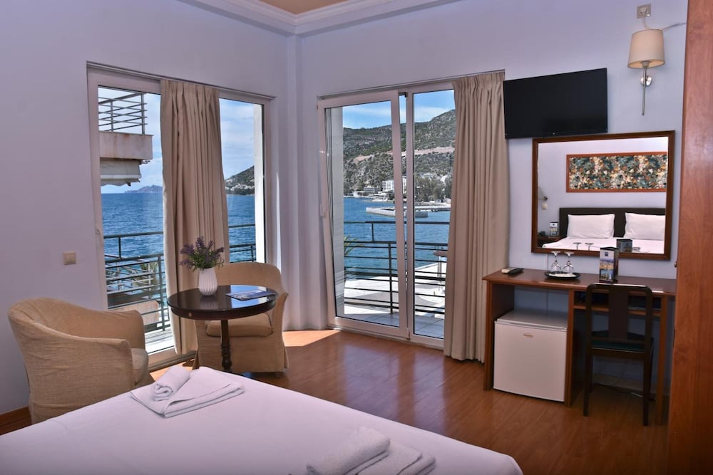 loutraki agioi theodoroi