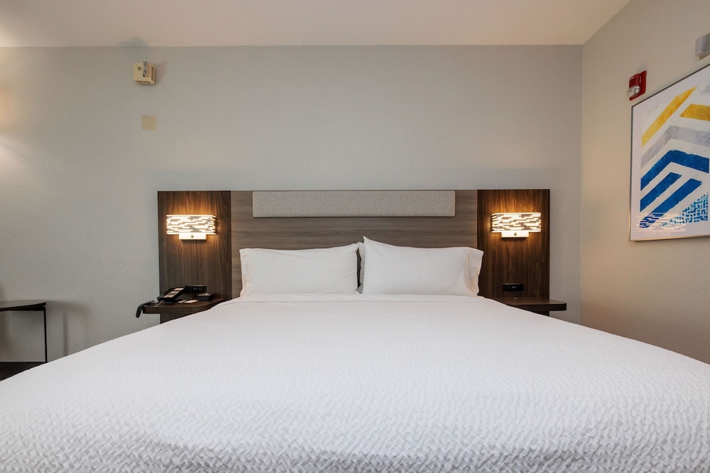 holiday inn express hotel and suites berkeley by ihg