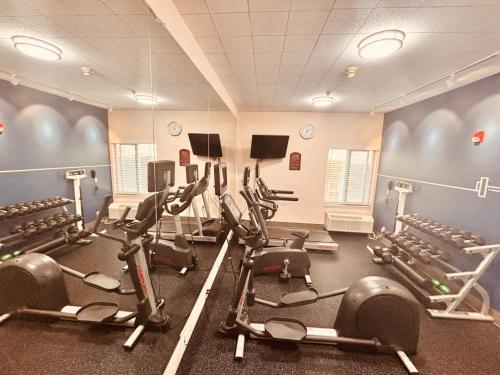 holiday inn express hotel and suites berkeley by ihg