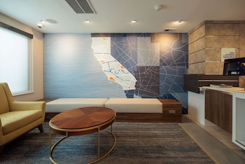 Holiday Inn Express Hotel & Suites Berkeley By Ihg,Berkeley>>Alameda,3 star