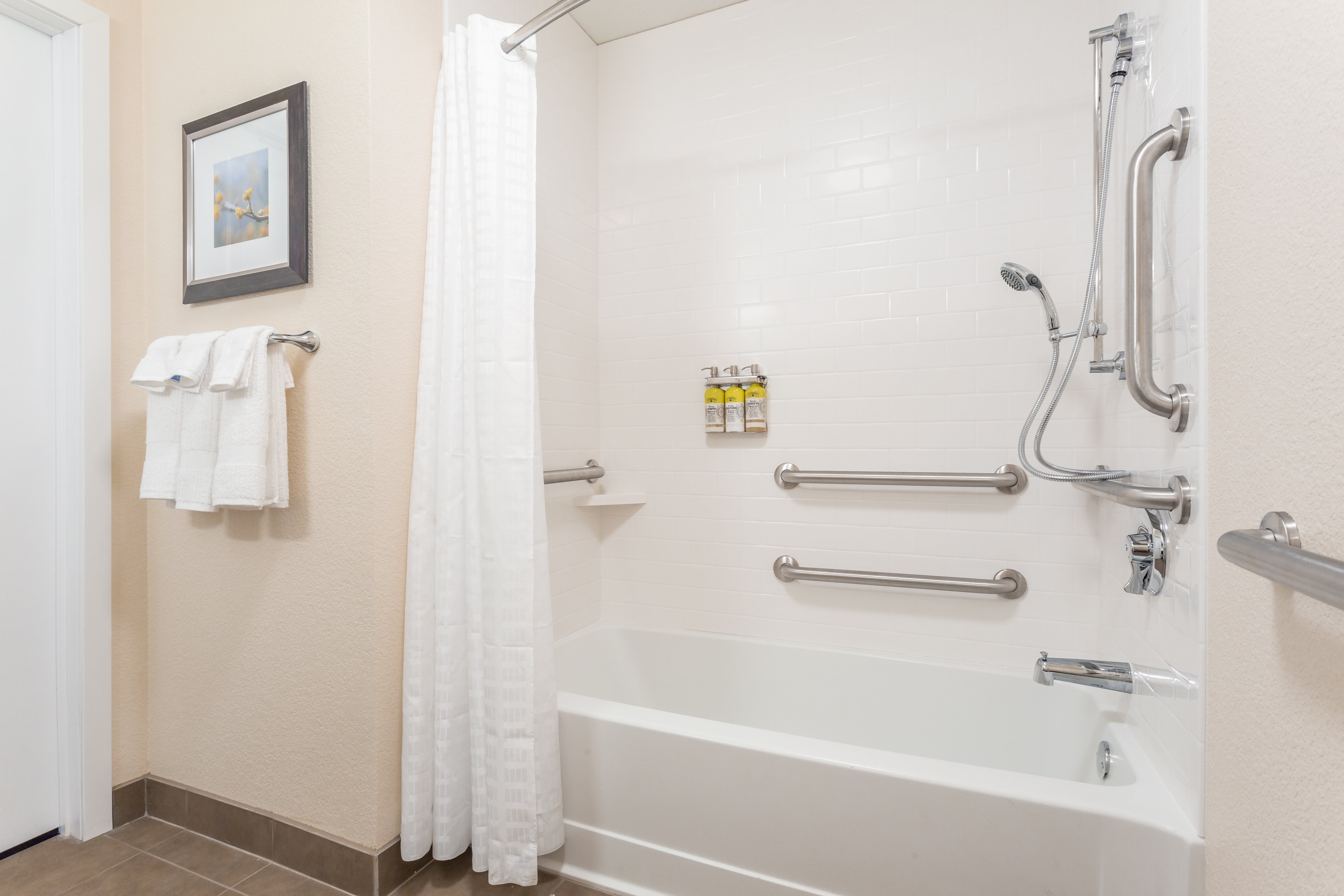 candlewood suites eau claire i 94 an ihg hotel