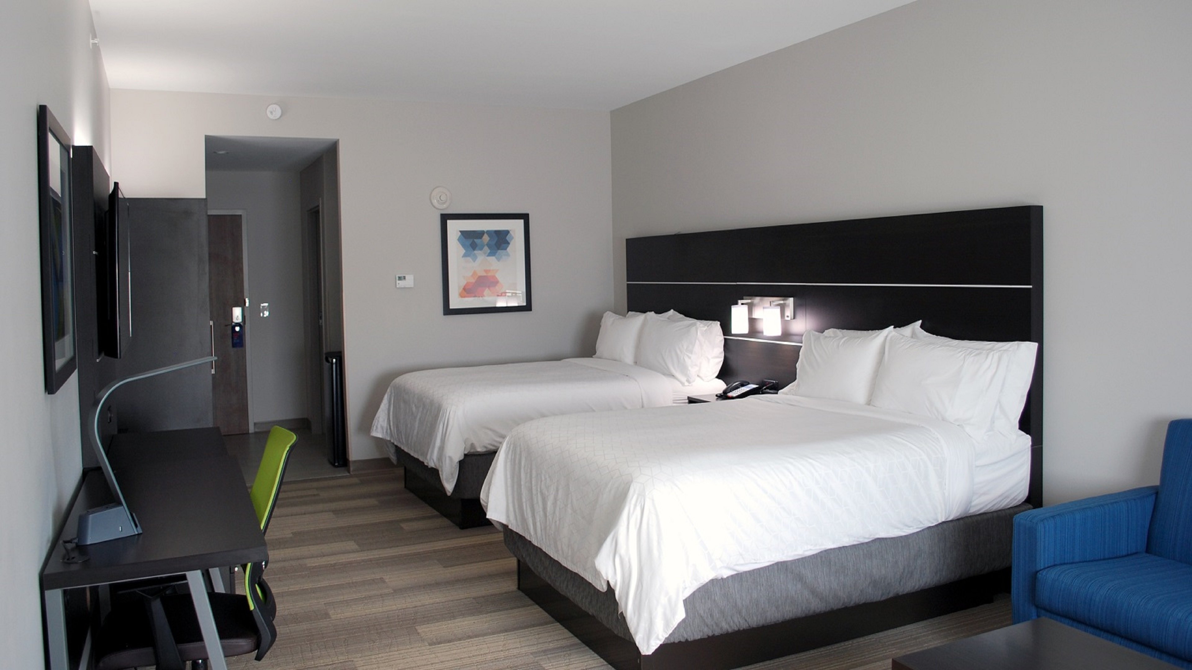 holiday inn express and suites white hall an ihg hotel