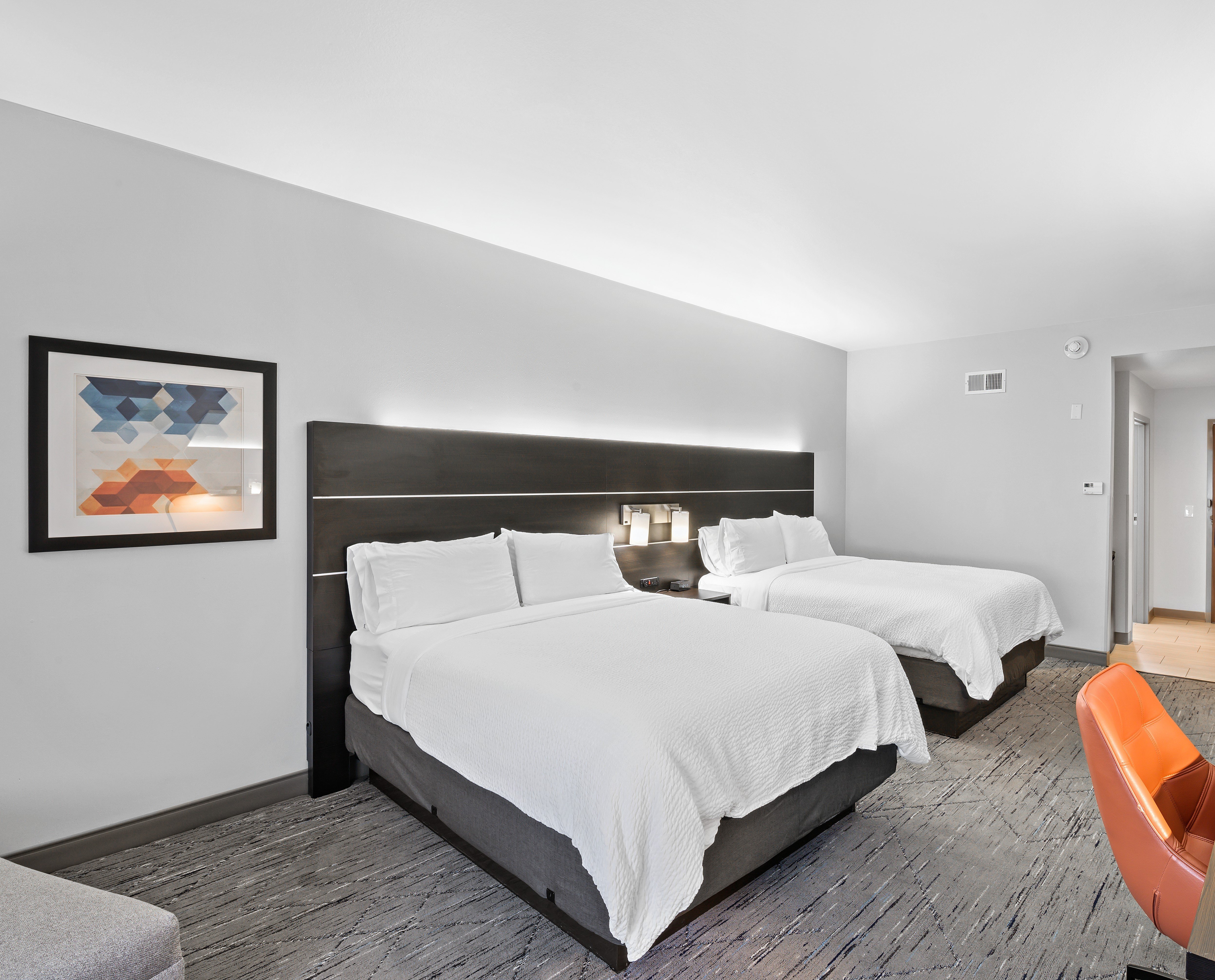 holiday inn express and suites white hall an ihg hotel